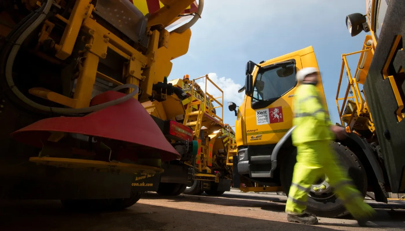 Financial compliance audit of a local council highways maintenance contract